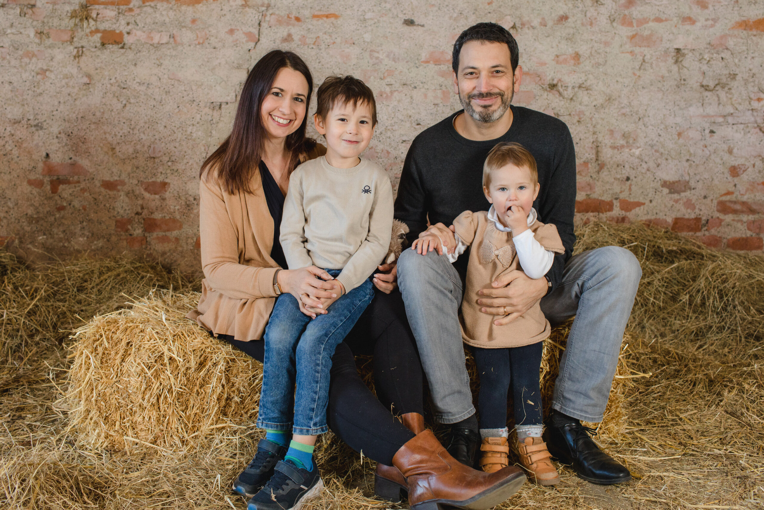 Festlicher Familienmoment